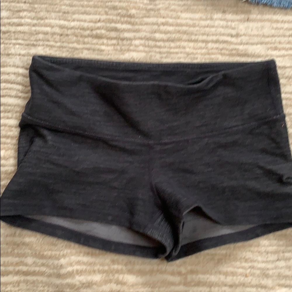 Lululemon Shorty shorts